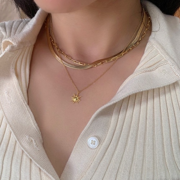 Dainty Gold Plated Sun Necklace - Picture 1 of 3